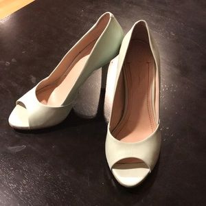 Mint BCBG heels